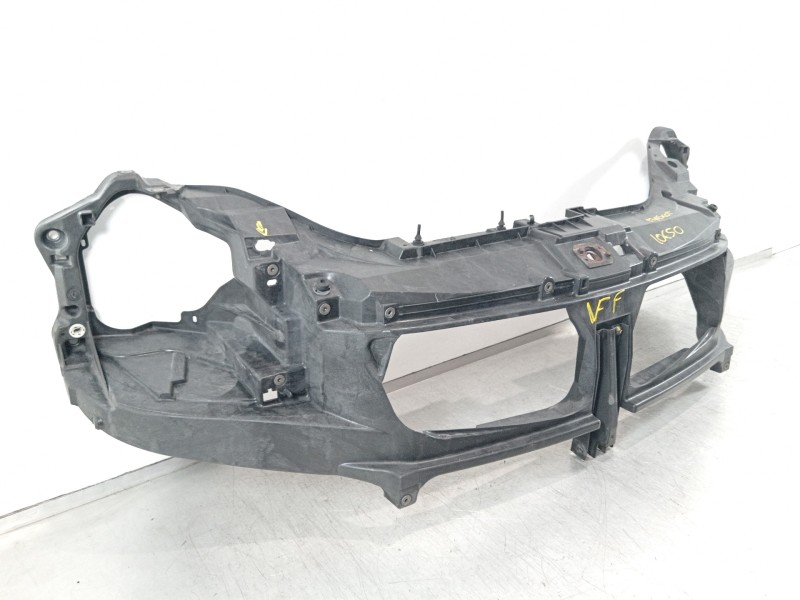 Recambio de panel frontal para renault 160.35 (4x2) camion frigorifico referencia OEM IAM 8200202909  