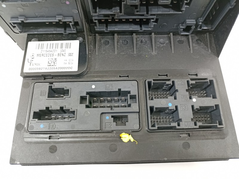 Recambio de caja reles / fusibles para mercedes-benz clase e (w211) berlina e 320 cdi 4-matic (211.089) referencia OEM IAM 21154