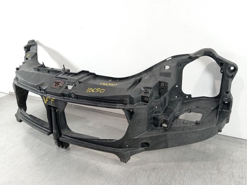 Recambio de panel frontal para renault 160.35 (4x2) camion frigorifico referencia OEM IAM 8200202909  