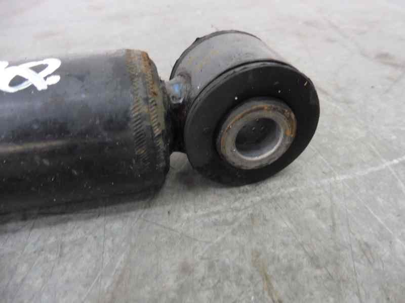 Recambio de amortiguador trasero izquierdo para renault clio iv dynamique referencia OEM IAM   