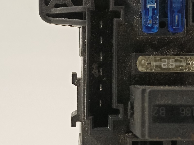 Recambio de caja reles / fusibles para mercedes-benz clase e (w211) berlina e 320 cdi 4-matic (211.089) referencia OEM IAM 21154