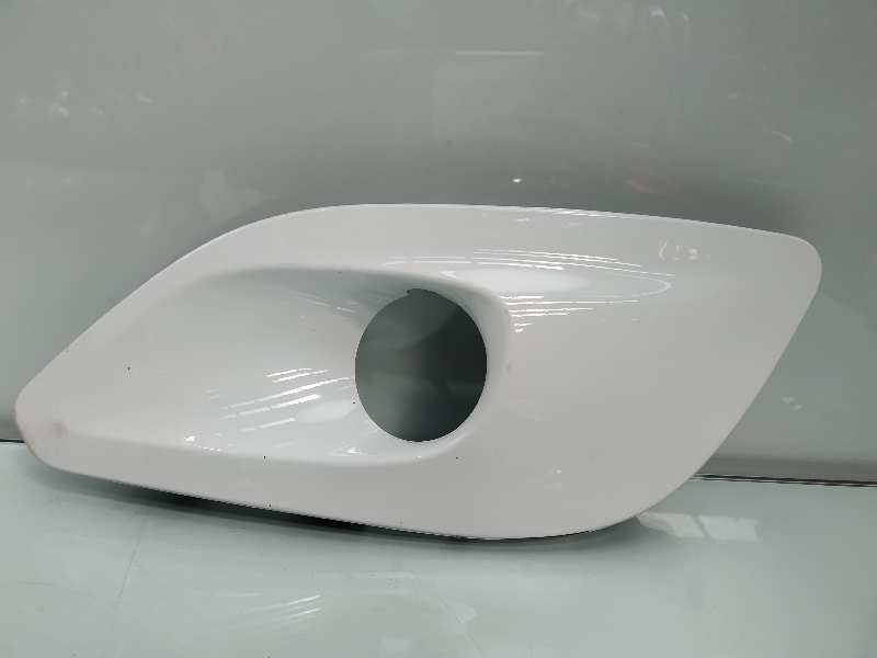 Recambio de rejilla paragolpes izquierda para peugeot 308 active referencia OEM IAM AA36126154  