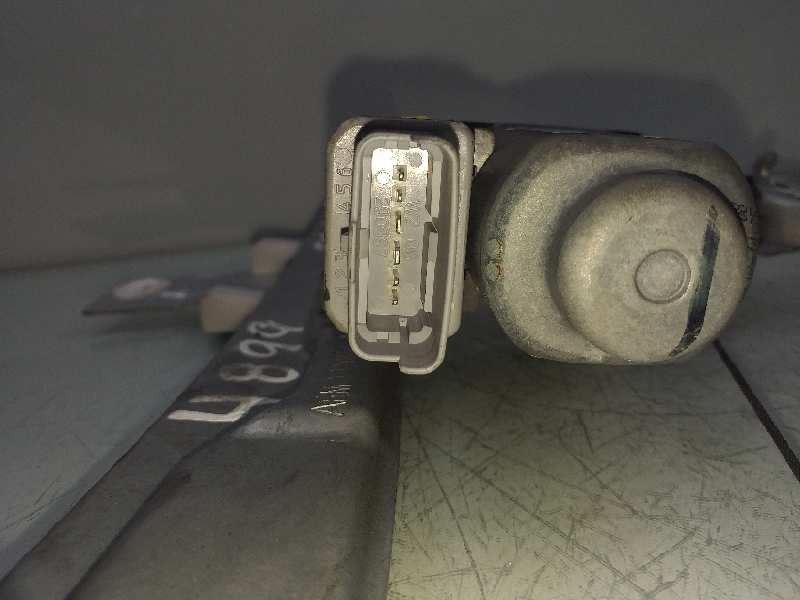 Recambio de elevalunas delantero izquierdo para peugeot 207 urban referencia OEM IAM 9681181280 401786A8 1.0400915J