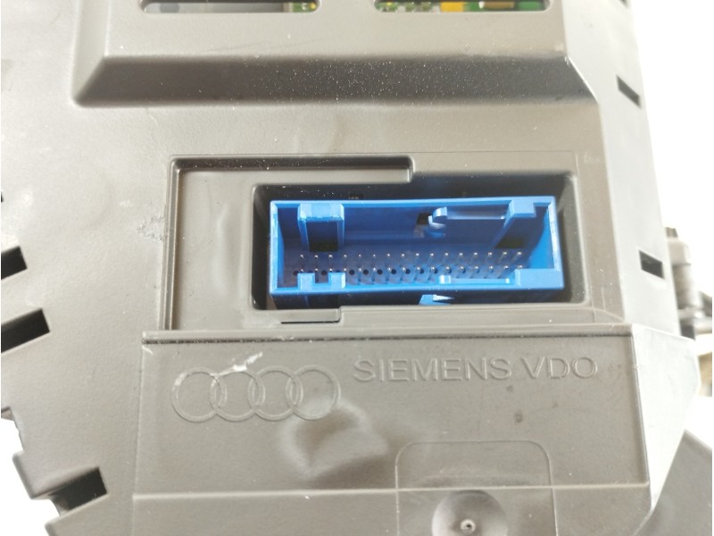 Recambio de cuadro instrumentos para audi a8 (4e2) 3.0 tdi quattro referencia OEM IAM 4E0920900F 4E0910900 