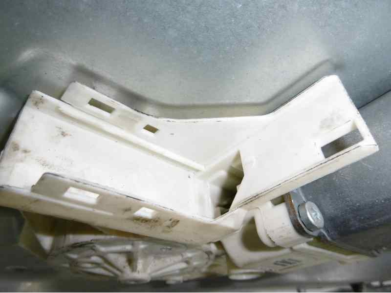 Recambio de elevalunas delantero izquierdo para ford focus lim. (cb4) trend referencia OEM IAM 4M5T14A380 984562204 