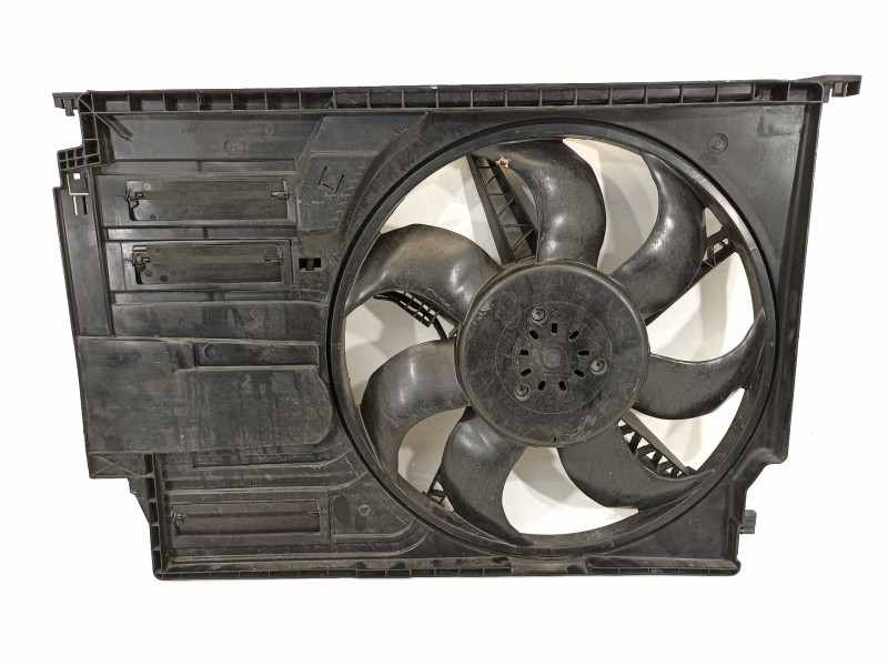 Recambio de electroventilador para bmw mini clubmancooper sd sd clubman referencia OEM IAM 7636071 17427617610 16463572