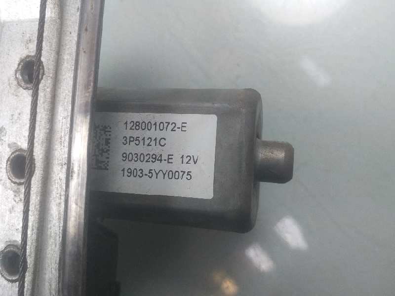 Recambio de elevalunas delantero izquierdo para dacia duster laureate 4x4 referencia OEM IAM 807213506R  