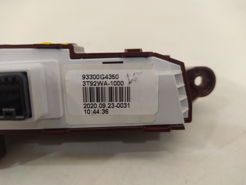 Recambio de mando multifuncion para hyundai i30 (pd) essence referencia OEM IAM 93300G4350 93300G3XXX 3T92WA1000