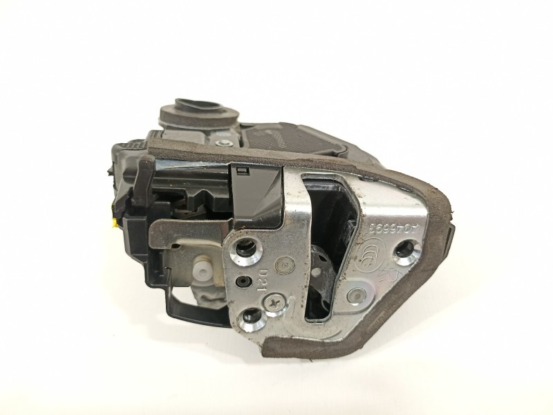 Recambio de cerradura puerta trasera derecha para toyota rav 4 (a3) active referencia OEM IAM 6905042021 2C9122523 
