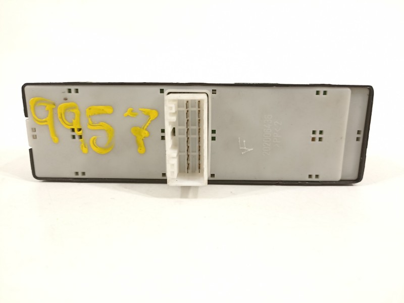 Recambio de mando elevalunas delantero izquierdo para kia cerato referencia OEM IAM 935702F460D8  