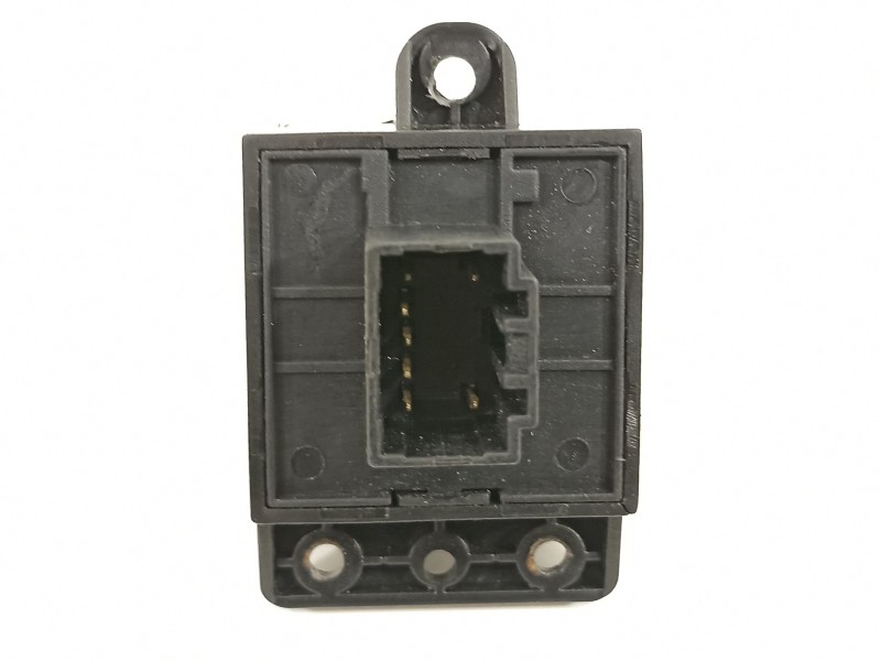 Recambio de mando retrovisor para kia cerato referencia OEM IAM 601W0291  