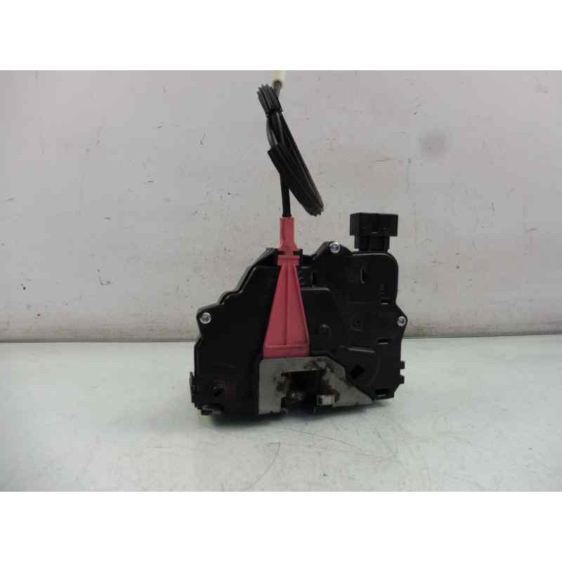 Recambio de cerradura puerta trasera derecha para opel corsa e selective referencia OEM IAM 13431845 0325407955 