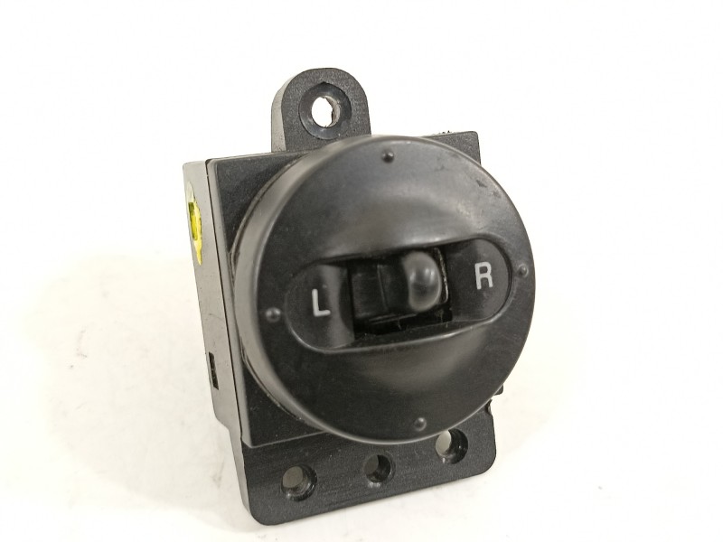Recambio de mando retrovisor para kia cerato referencia OEM IAM 601W0291  