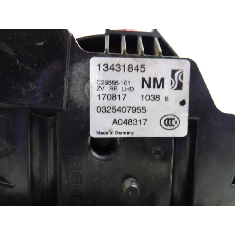 Recambio de cerradura puerta trasera derecha para opel corsa e selective referencia OEM IAM 13431845 0325407955 