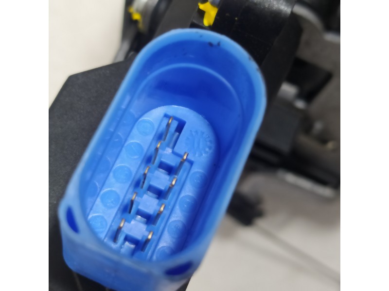 Recambio de cerradura puerta delantera derecha para skoda octavia berlina (1z3) family referencia OEM IAM 3D1837016AC  