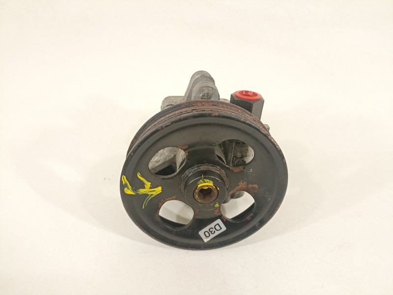 Recambio de bomba direccion para kia cerato referencia OEM IAM 65181  