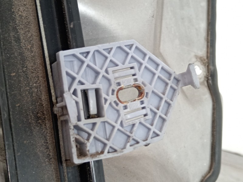 Recambio de elevalunas trasero izquierdo para audi a8 (4e2) 3.0 tdi quattro referencia OEM IAM 4E0839849 4E0910802 