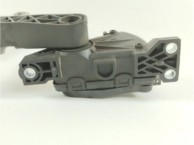 Recambio de potenciometro pedal para audi a8 (4e2) 3.0 tdi quattro referencia OEM IAM 4E1723523E  