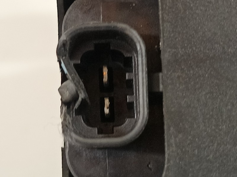 Recambio de alternador para opel insignia berlina cosmo referencia OEM IAM 13502582  