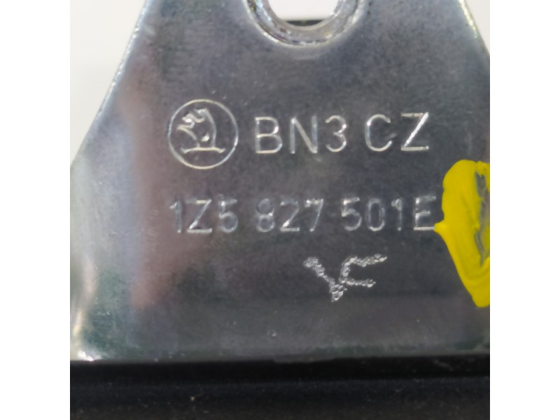 Recambio de cerradura maletero / porton para skoda octavia berlina (1z3) family referencia OEM IAM 1Z5827501E  