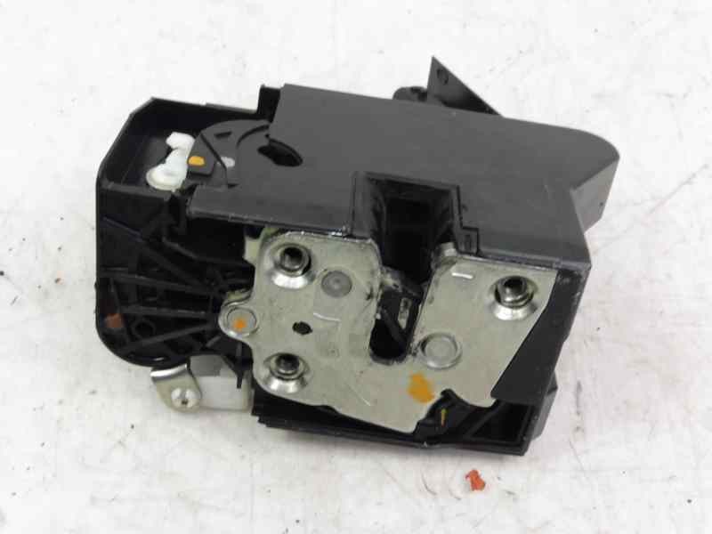 Recambio de cerradura puerta delantera derecha para dacia sandero stepway referencia OEM IAM 805026816RF  