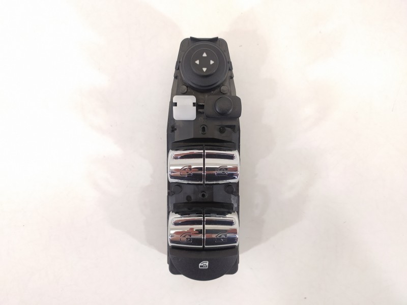Recambio de mando elevalunas delantero izquierdo para bmw mini clubmancooper sd sd clubman referencia OEM IAM 935485801  