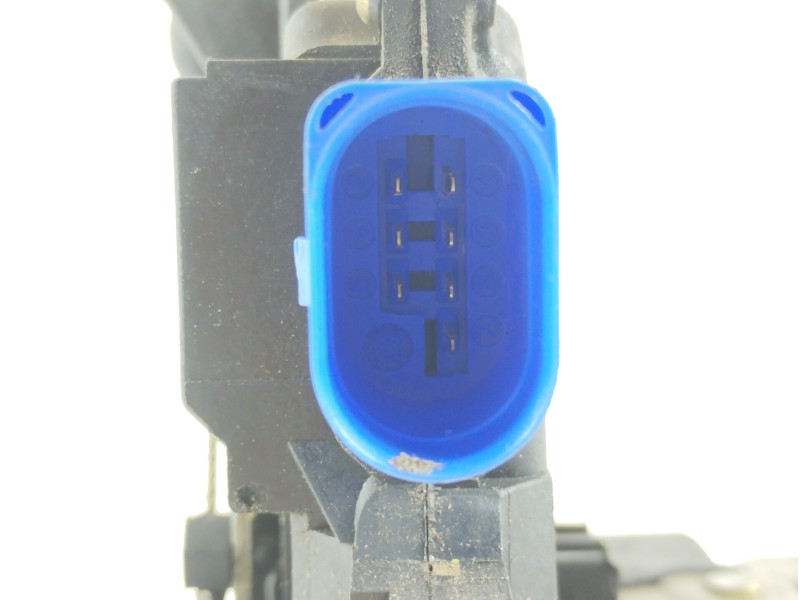 Recambio de cerradura puerta trasera izquierda para audi a8 (4e2) 3.0 tdi quattro referencia OEM IAM 4E0839015  
