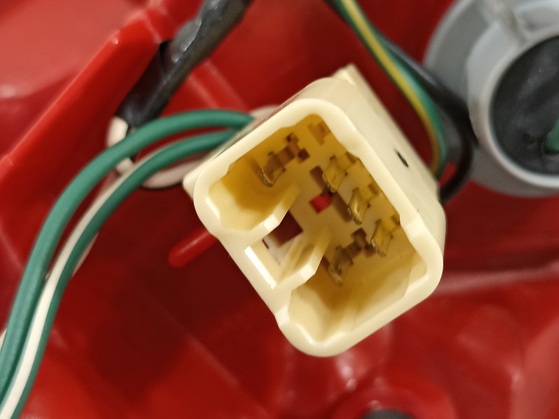 Recambio de piloto trasero derecho para toyota rav 4 (a3) executive referencia OEM IAM 8155142091  