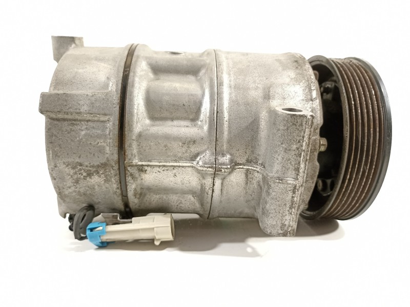 Recambio de compresor aire acondicionado para opel insignia berlina cosmo referencia OEM IAM 13232307  