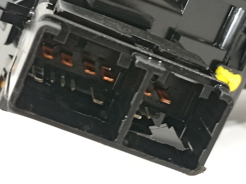 Recambio de mando limpia para toyota rav 4 (a3) executive referencia OEM IAM 4806017F146  