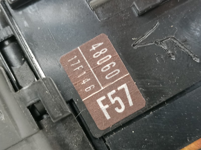 Recambio de mando limpia para toyota rav 4 (a3) executive referencia OEM IAM 4806017F146  