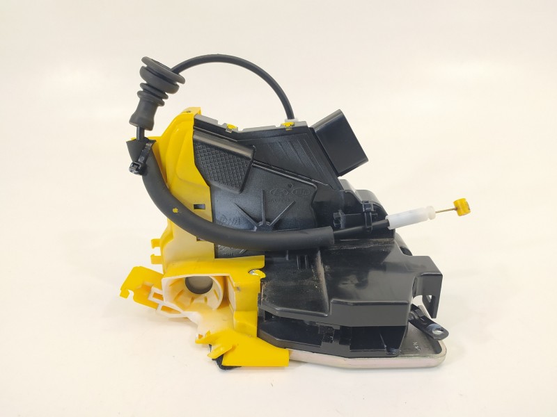 Recambio de cerradura puerta delantera derecha para kia ceed concept referencia OEM IAM 81320A2410  