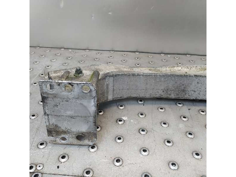 Recambio de refuerzo paragolpes delantero para audi a8 (4e2) 3.0 tdi quattro referencia OEM IAM 4E0807115  