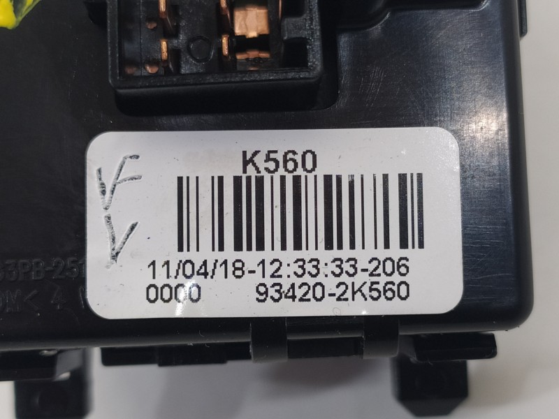 Recambio de mando limpia para kia ceed concept referencia OEM IAM 934202K560  