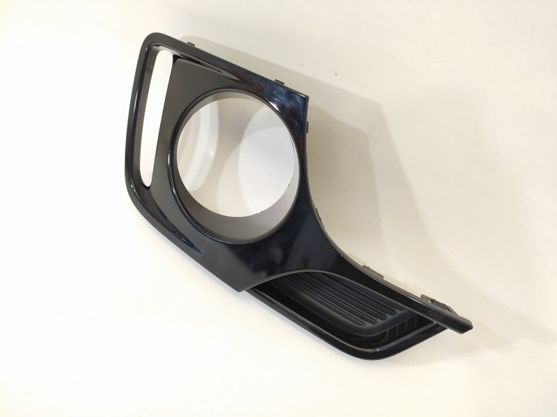 Recambio de rejilla paragolpes derecha para bmw mini clubmancooper sd sd clubman referencia OEM IAM 7376372  