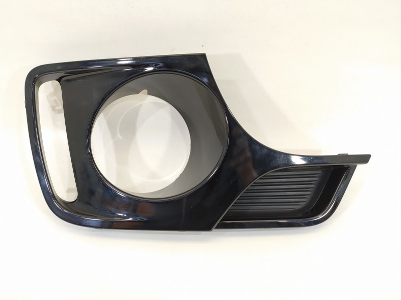 Recambio de rejilla paragolpes derecha para bmw mini clubmancooper sd sd clubman referencia OEM IAM 7376372  