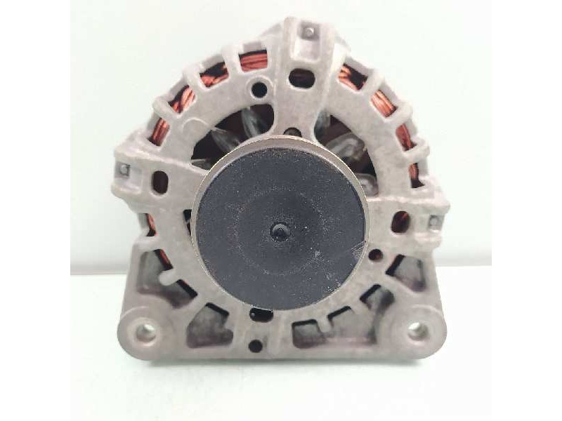 Recambio de alternador para dacia sandero stepway prestige referencia OEM IAM 231002949R  