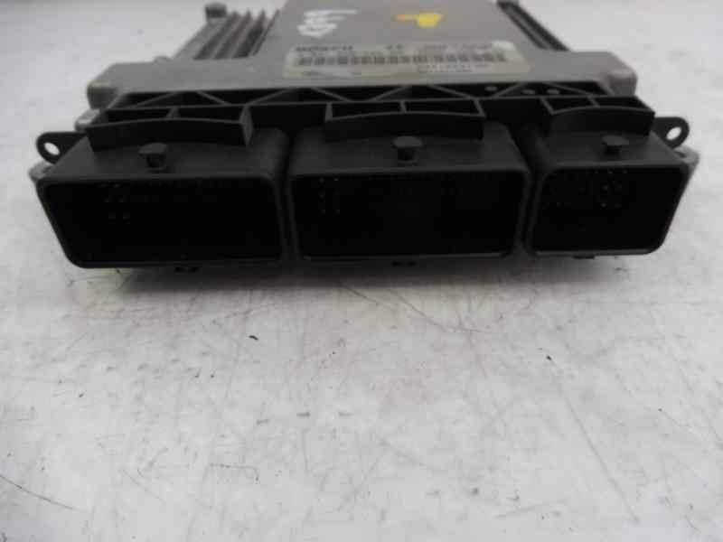 Recambio de centralita motor uce para dacia sandero stepway prestige referencia OEM IAM 237102213R 237104128R 0281030439
