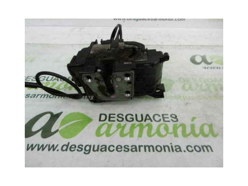 Recambio de cerradura puerta trasera izquierda para renault clio iii emotion referencia OEM IAM 8200300128  