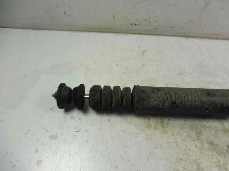 Recambio de amortiguador trasero derecho para dacia sandero stepway prestige referencia OEM IAM 562105691R  