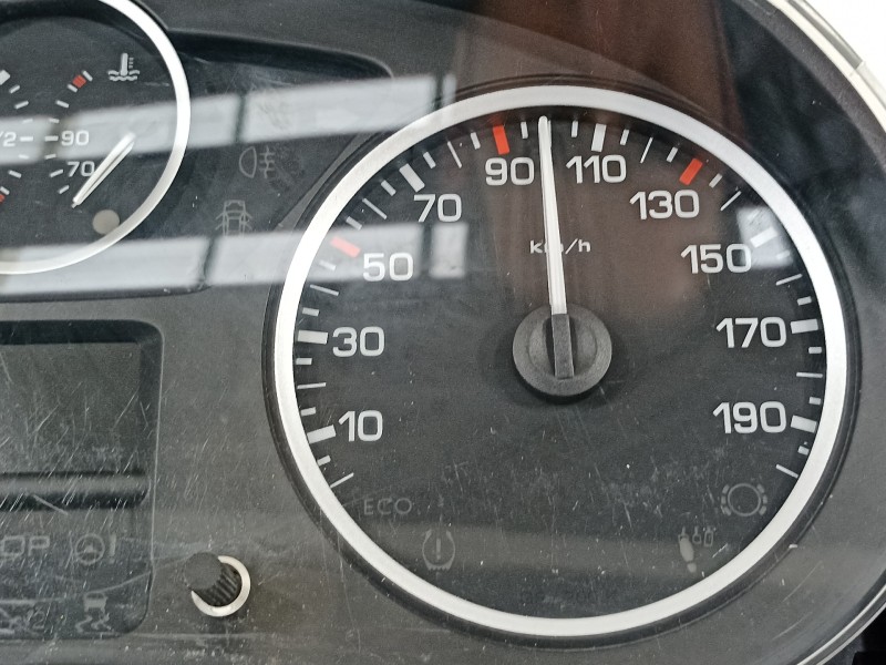 Recambio de cuadro instrumentos para citroën berlingo station wagon feel referencia OEM IAM 9801642080  