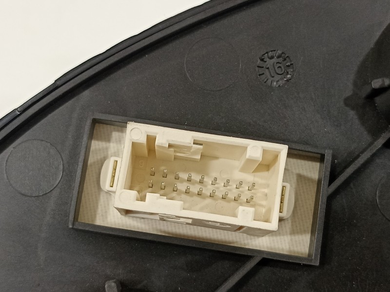 Recambio de cuadro instrumentos para citroën berlingo station wagon feel referencia OEM IAM 9801642080  