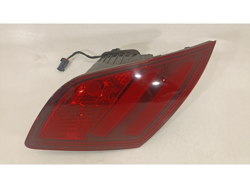 Recambio de piloto trasero derecho para peugeot 308 gt line referencia OEM IAM 9677818280  