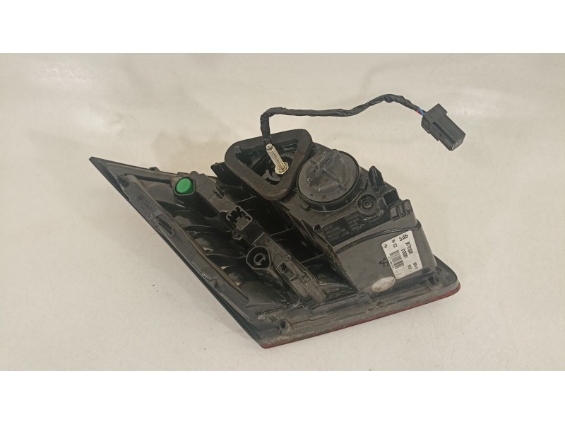 Recambio de piloto trasero derecho para peugeot 308 gt line referencia OEM IAM 9677818280  