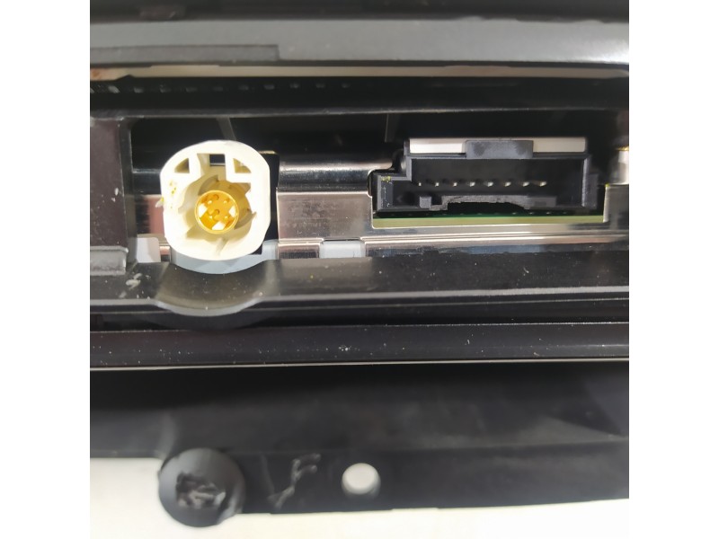 Recambio de pantalla multifuncion para audi a1 (8xk) adrenalin referencia OEM IAM 8X0857273B  