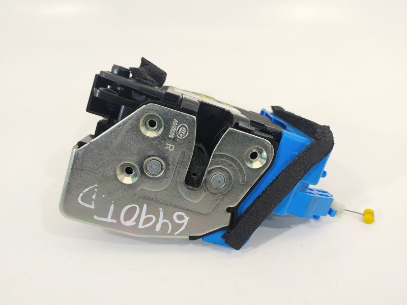 Recambio de cerradura puerta trasera derecha para kia ceed concept referencia OEM IAM 81420A2400  