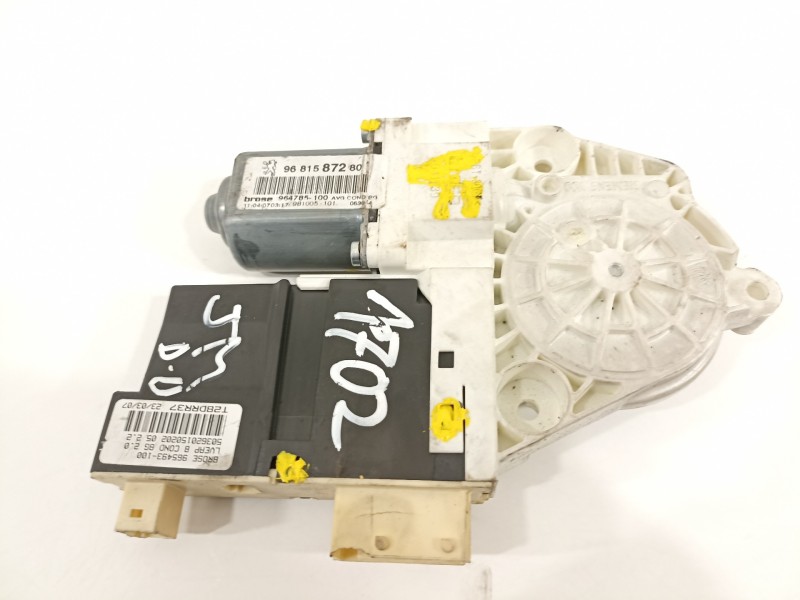 Recambio de motor elevalunas delantero derecho para peugeot 307 berlina (s2) xs referencia OEM IAM 9681587280  