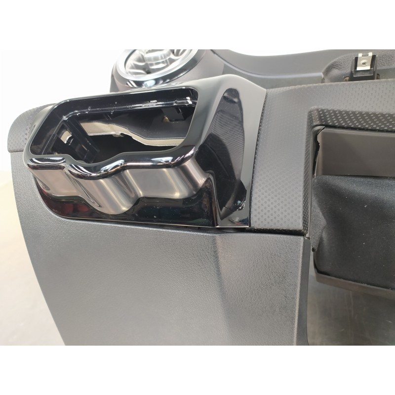 Recambio de salpicadero para mercedes-benz clase a (bm 177) a 180 d (177.003) referencia OEM IAM 1776806302 A1778602601 