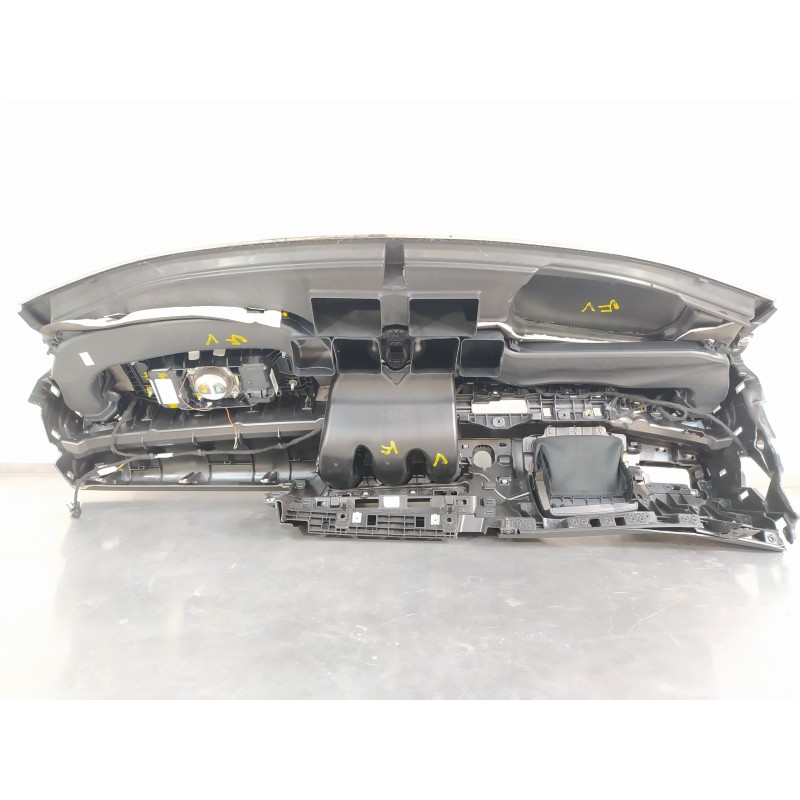 Recambio de salpicadero para mercedes-benz clase a (bm 177) a 180 d (177.003) referencia OEM IAM 1776806302 A1778602601 
