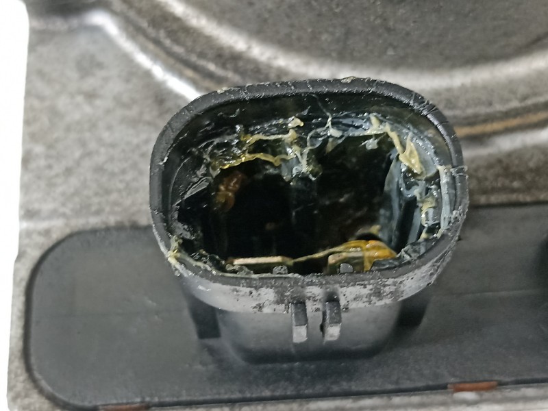 Recambio de bomba direccion para peugeot 307 berlina (s2) xs referencia OEM IAM 9680987180  